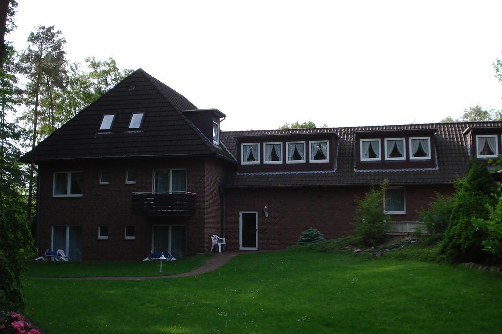 Hotel Haus Hubertus Schneverdingen Exterior foto