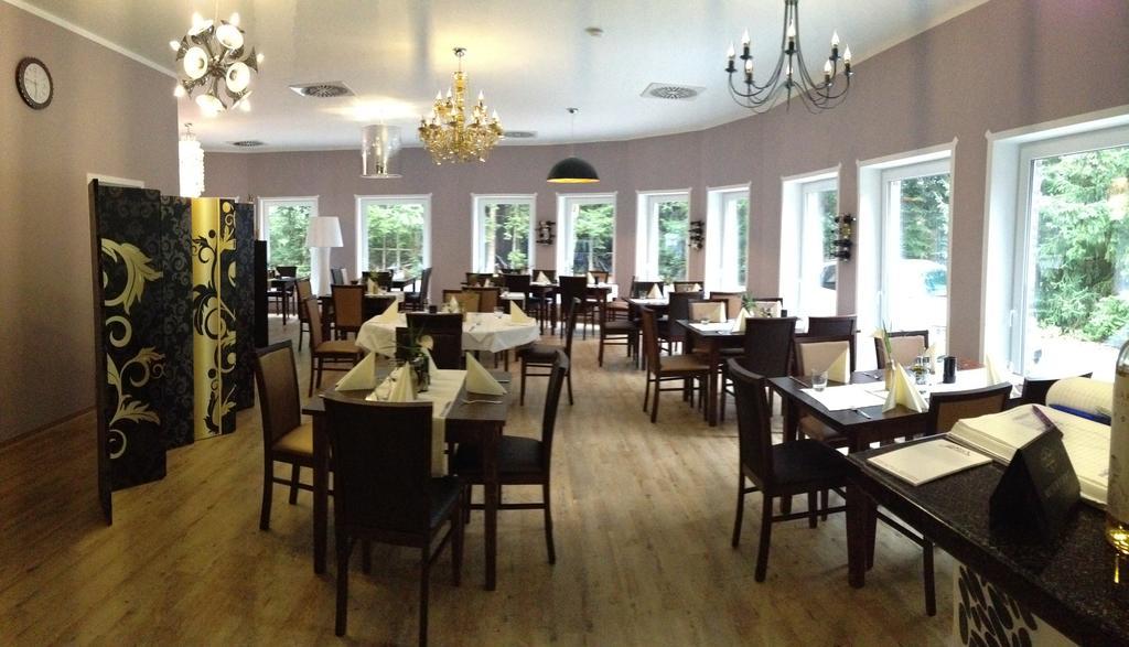 Hotel Haus Hubertus Schneverdingen Exterior foto